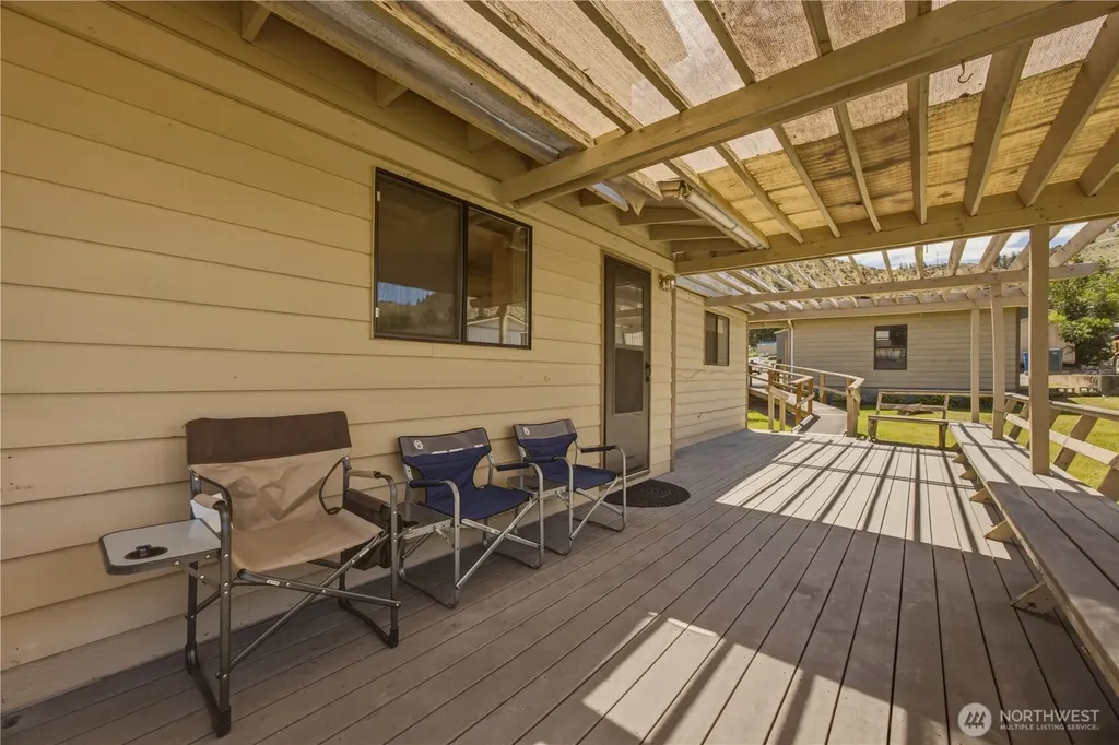 2111 W Terrace Avenue Chelan WA 98816