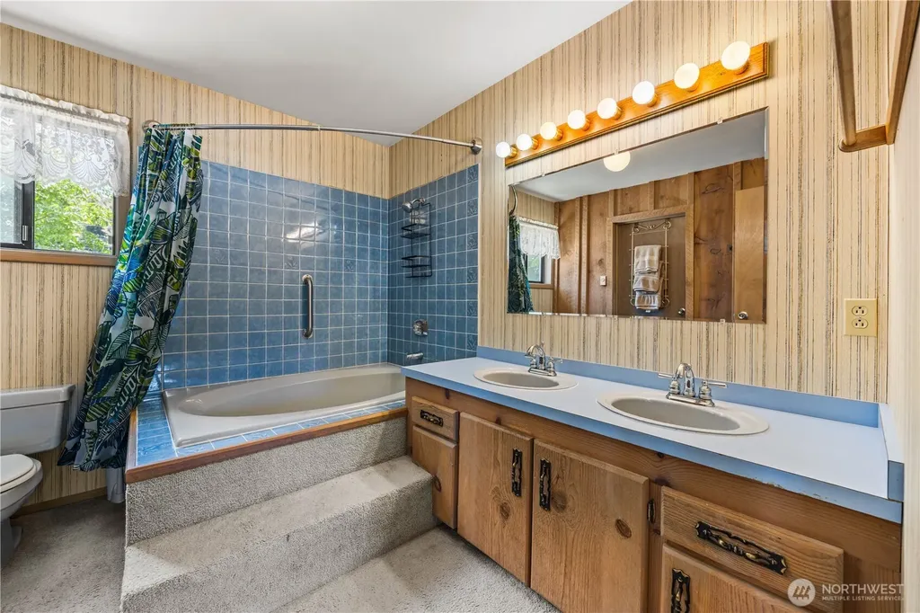 2111 W Terrace Avenue Chelan WA 98816
