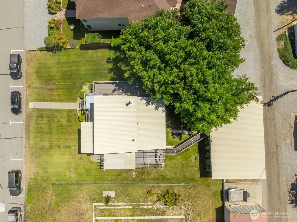 2111 W Terrace Avenue Chelan WA 98816