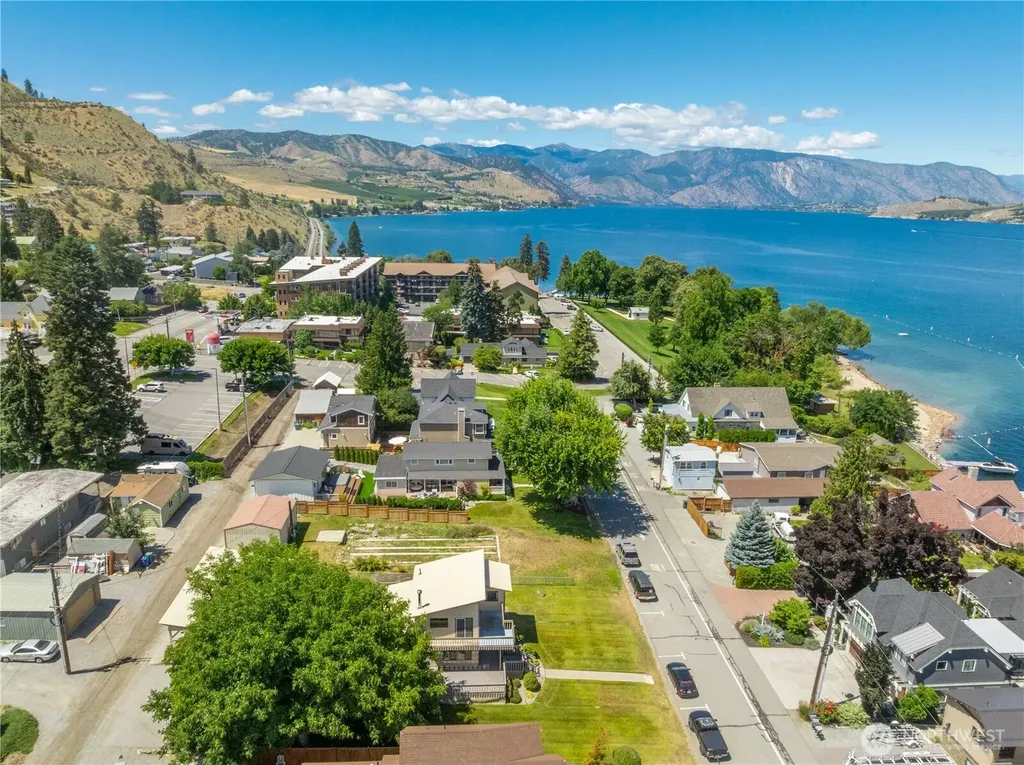 2111 W Terrace Avenue Chelan WA 98816