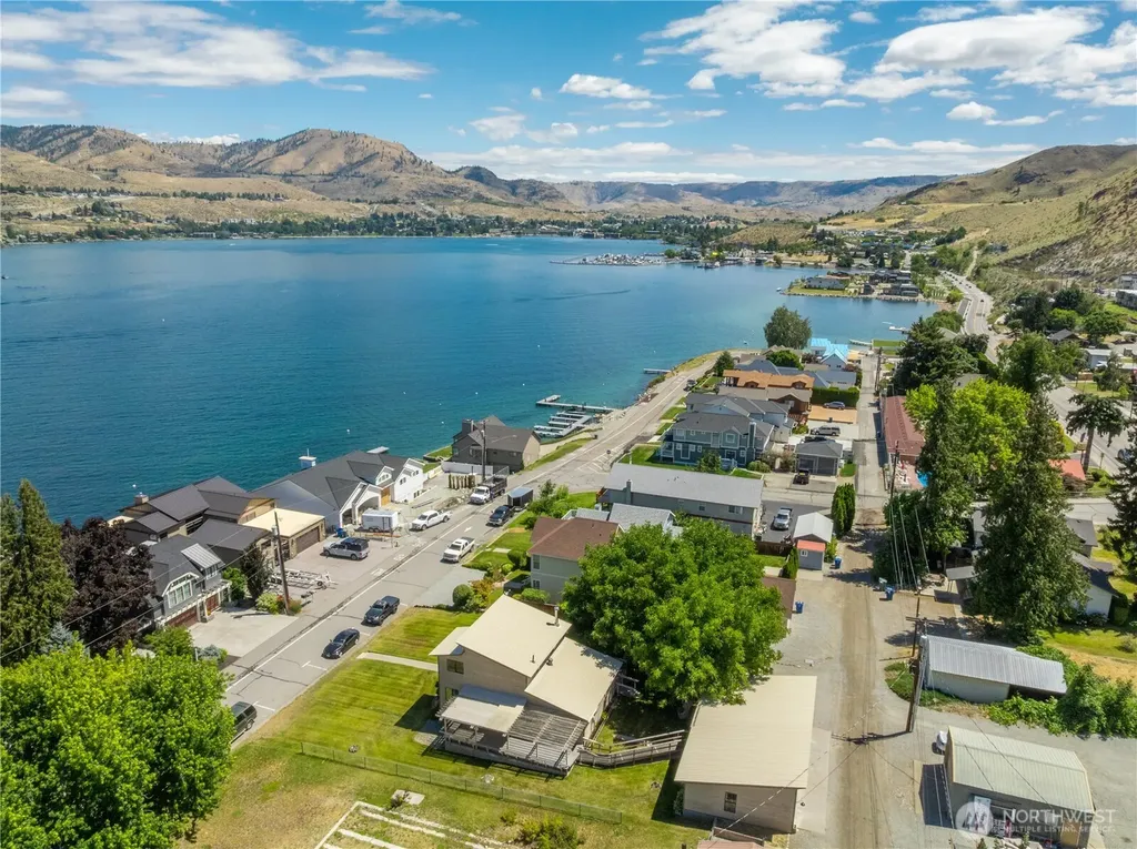 2111 W Terrace Avenue Chelan WA 98816