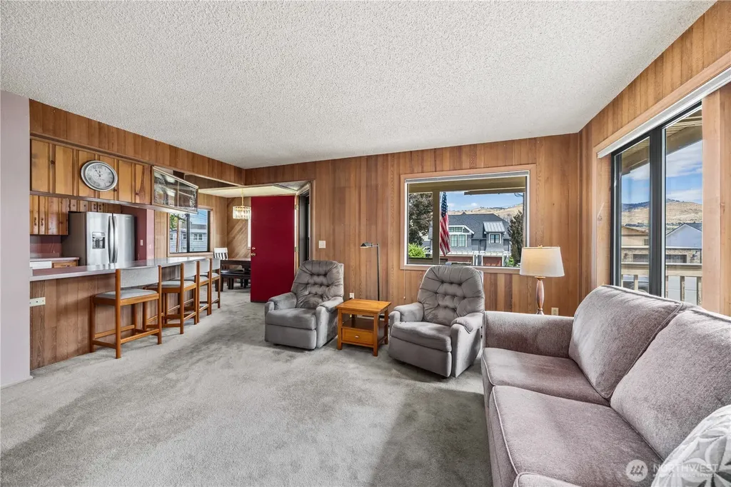 2111 W Terrace Avenue Chelan WA 98816