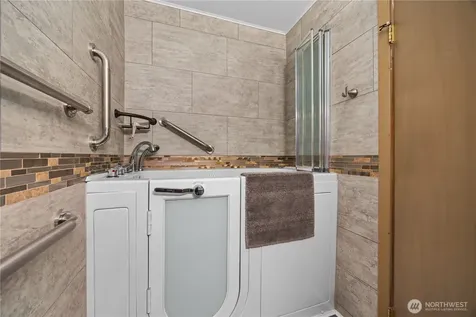 2111 W Terrace Avenue Chelan WA 98816