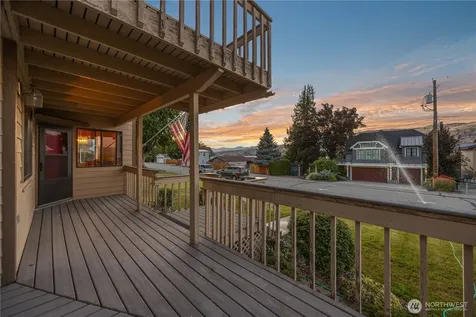 2111 W Terrace Avenue Chelan WA 98816