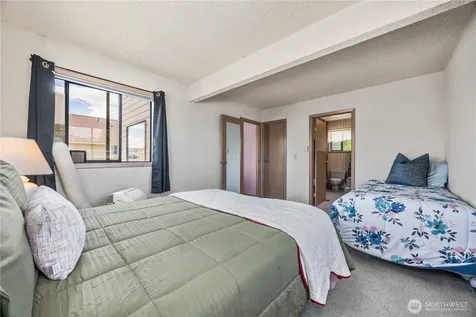 2111 W Terrace Avenue Chelan WA 98816