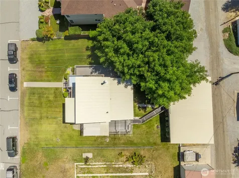 2111 W Terrace Avenue Chelan WA 98816