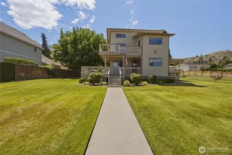2111 W Terrace Avenue Chelan WA 98816