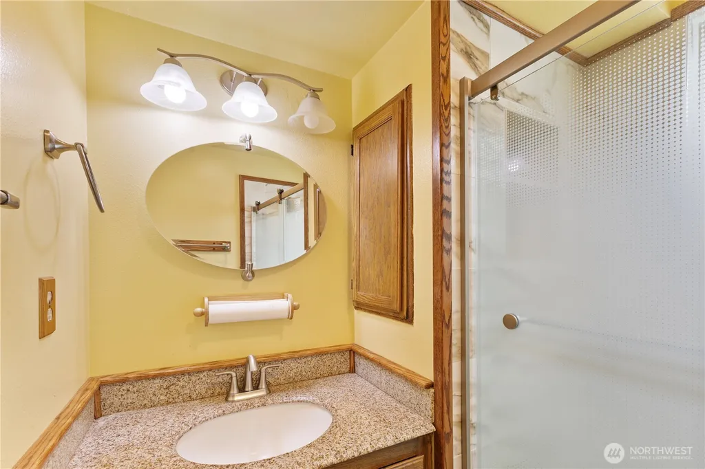 36521 25th Avenue S Federal Way WA 98003