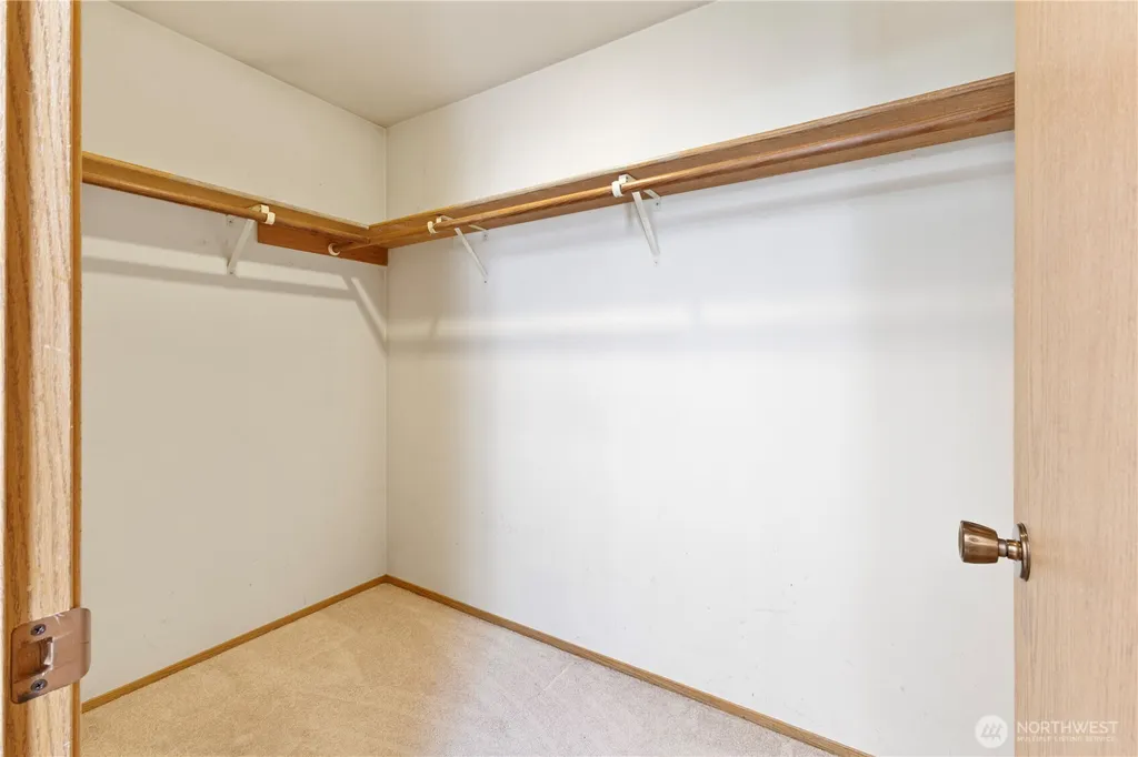 36521 25th Avenue S Federal Way WA 98003