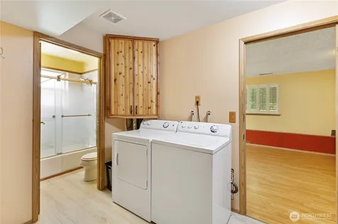 36521 25th Avenue S Federal Way WA 98003