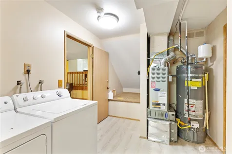 36521 25th Avenue S Federal Way WA 98003
