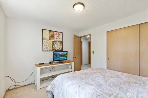 36521 25th Avenue S Federal Way WA 98003