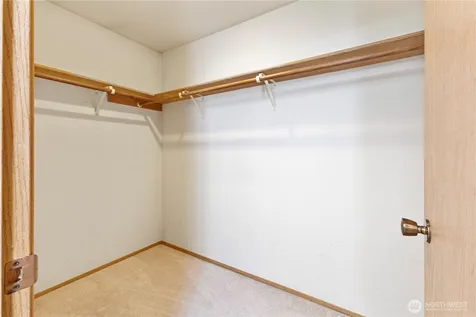 36521 25th Avenue S Federal Way WA 98003