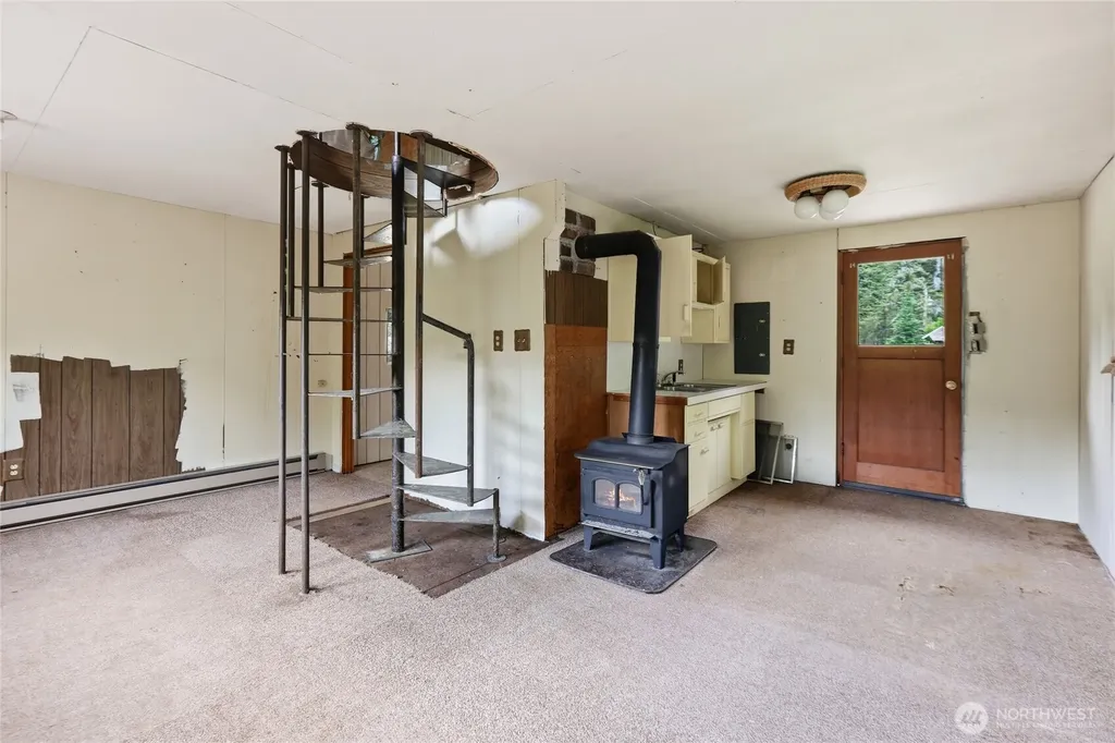 230 Shady Glen Drive Easton WA 98925