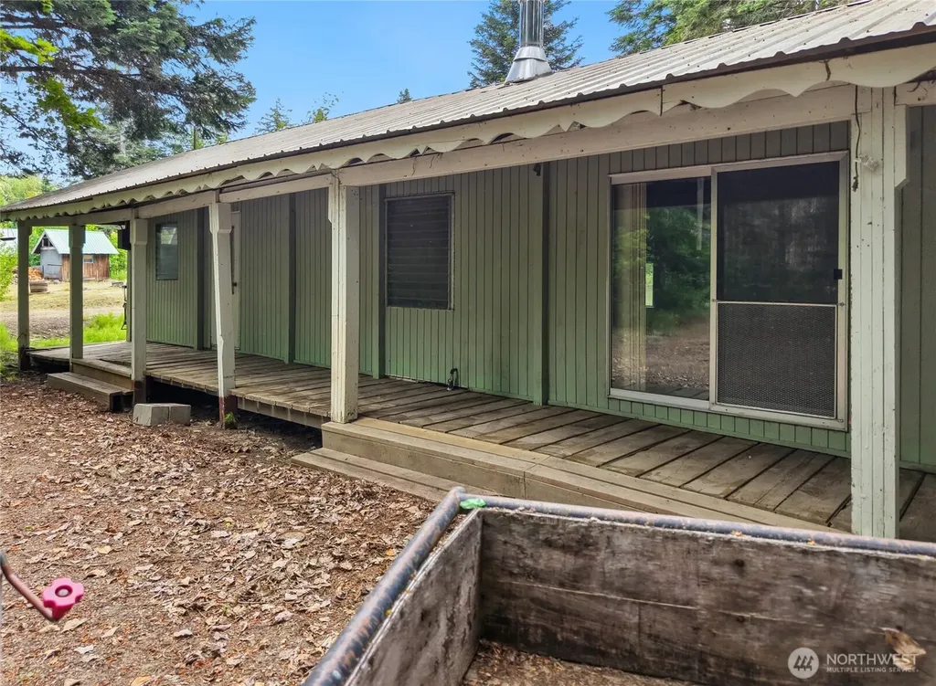 230 Shady Glen Drive Easton WA 98925