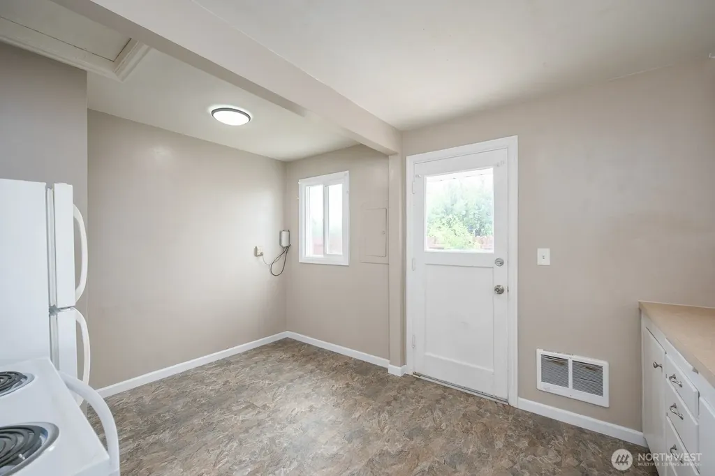 136 NE F Street Ephrata WA 98823
