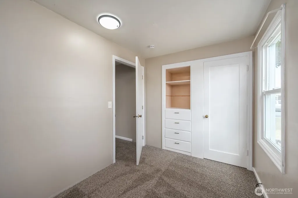 136 NE F Street Ephrata WA 98823