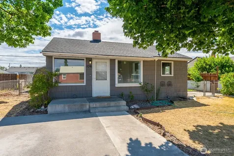 136 NE F Street Ephrata WA 98823