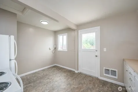 136 NE F Street Ephrata WA 98823