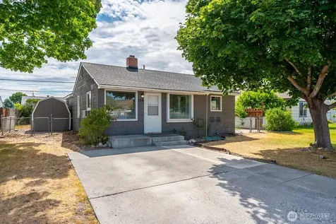 136 NE F Street Ephrata WA 98823