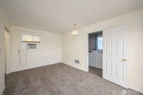 136 NE F Street Ephrata WA 98823