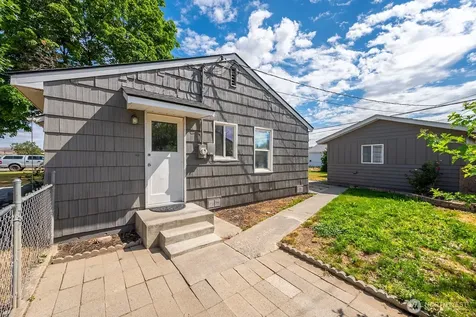 136 NE F Street Ephrata WA 98823