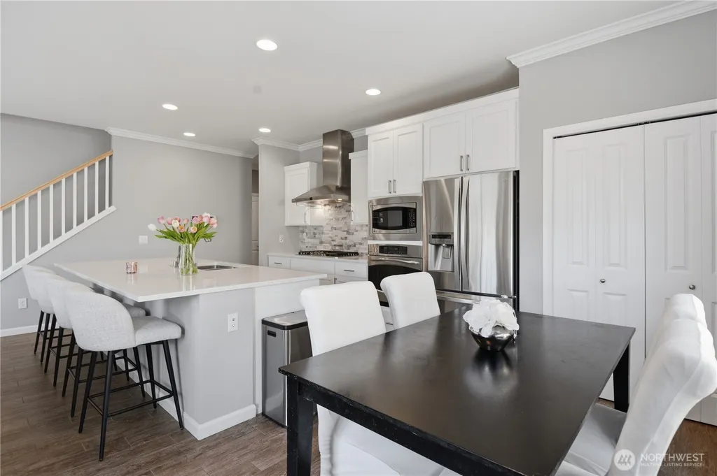 727 172nd Street SW Lynnwood WA 98037