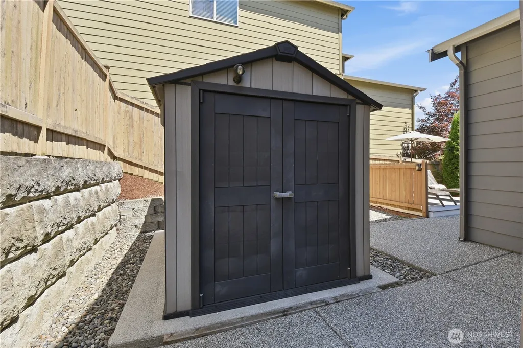 727 172nd Street SW Lynnwood WA 98037