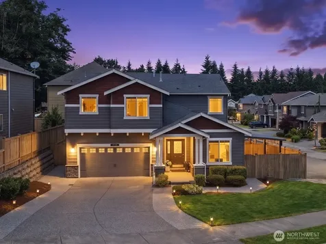 727 172nd Street SW Lynnwood WA 98037