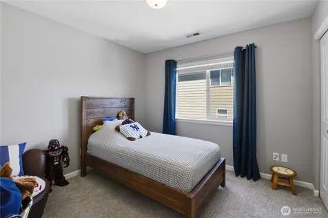 727 172nd Street SW Lynnwood WA 98037