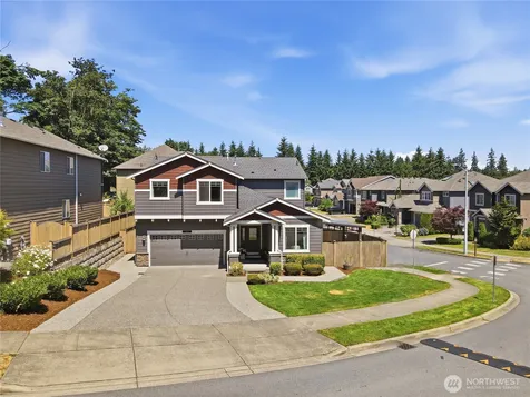 727 172nd Street SW Lynnwood WA 98037