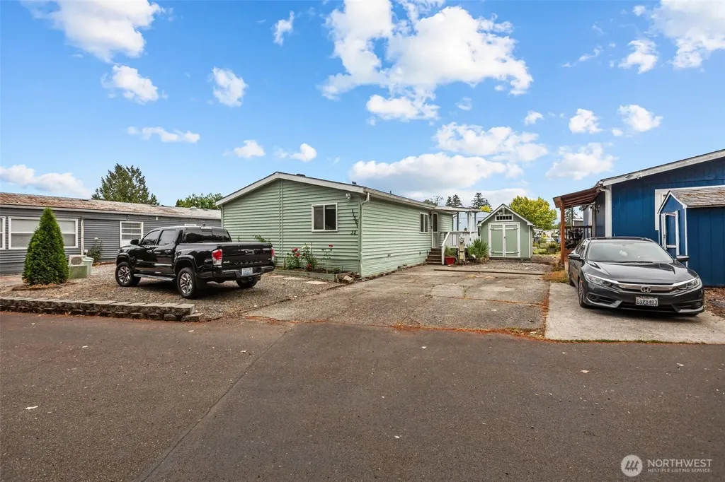 11509 20th Ave. Ct. E Tacoma WA 98445