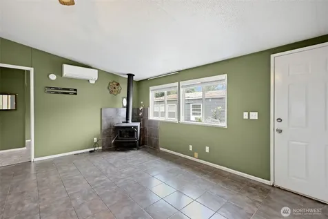 11509 20th Ave. Ct. E Tacoma WA 98445