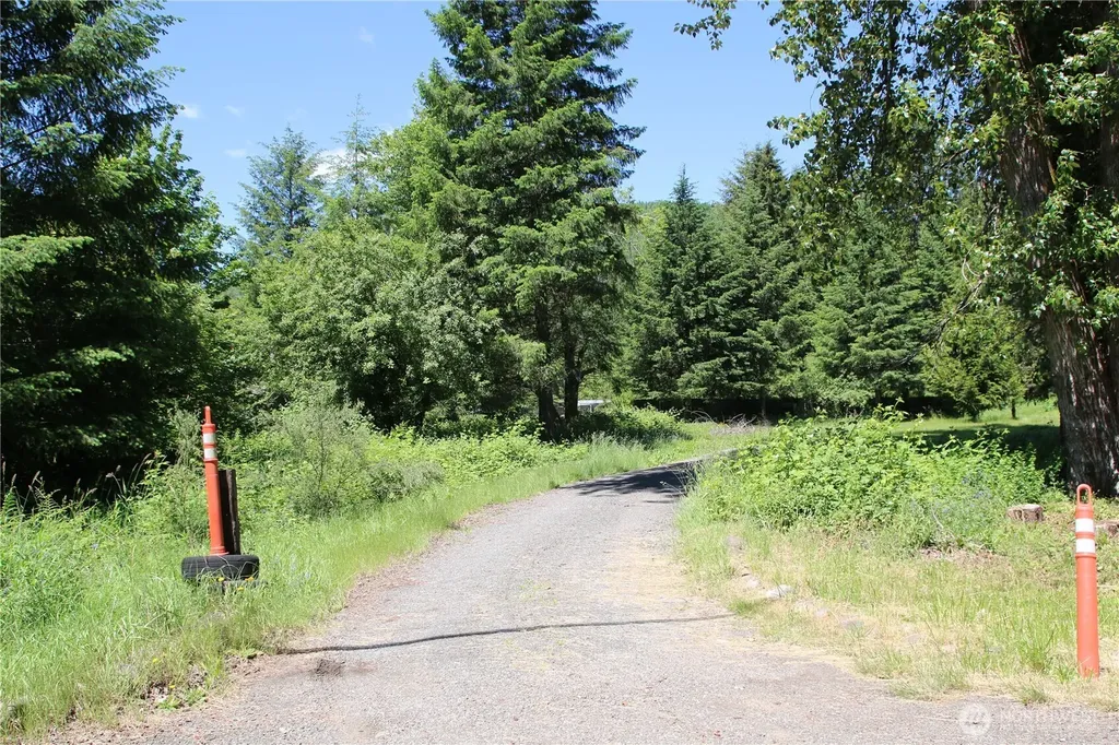 699 State Route 7 Morton WA 98356
