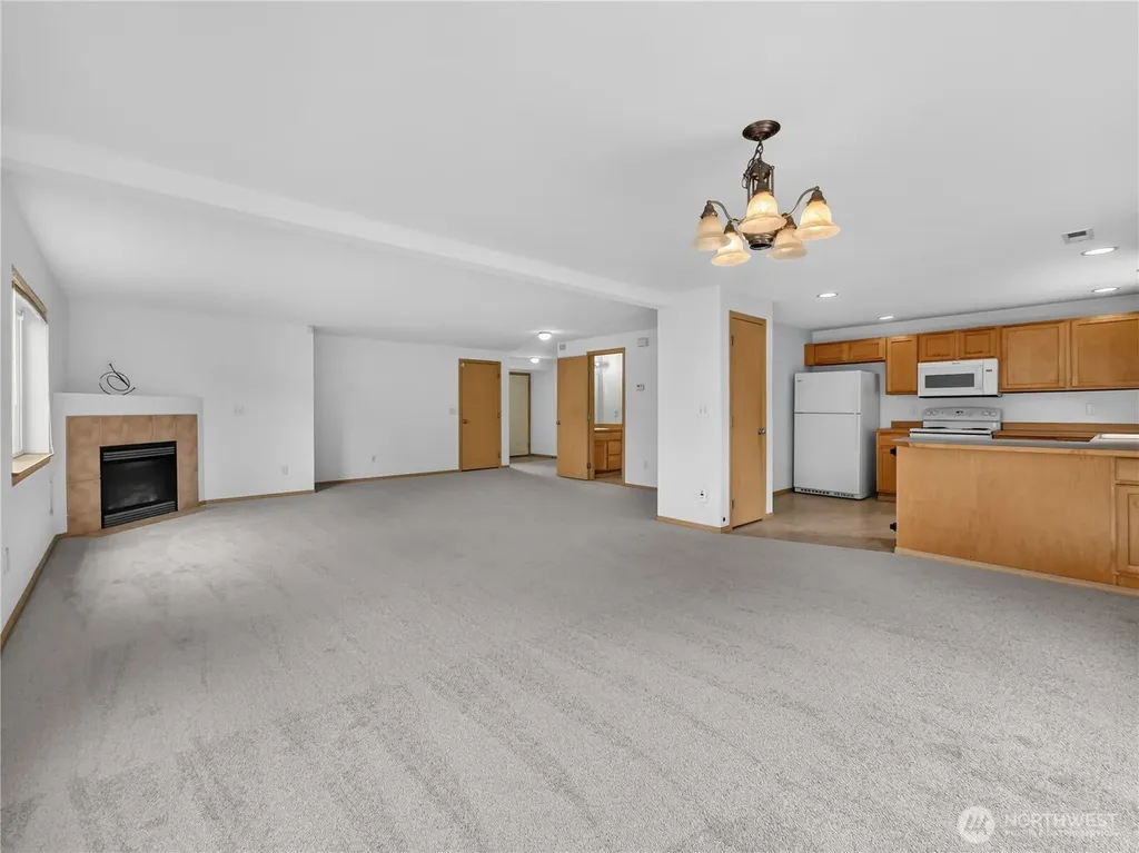 3925 152nd Pl SE Bothell WA 98012