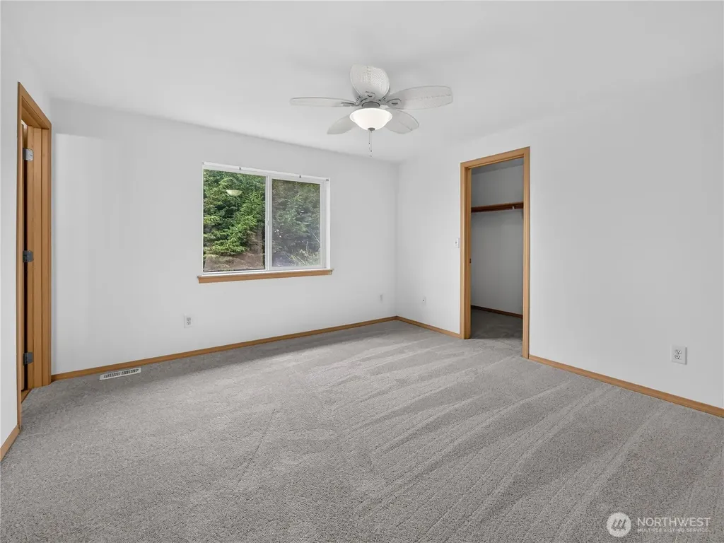 3925 152nd Pl SE Bothell WA 98012