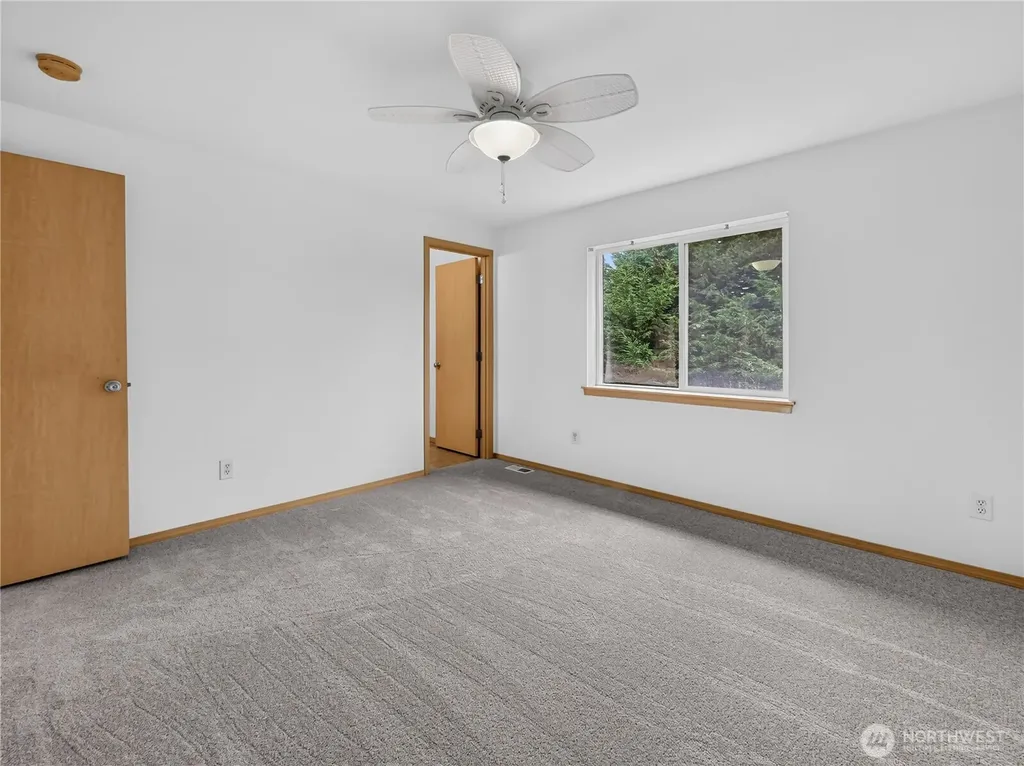 3925 152nd Pl SE Bothell WA 98012