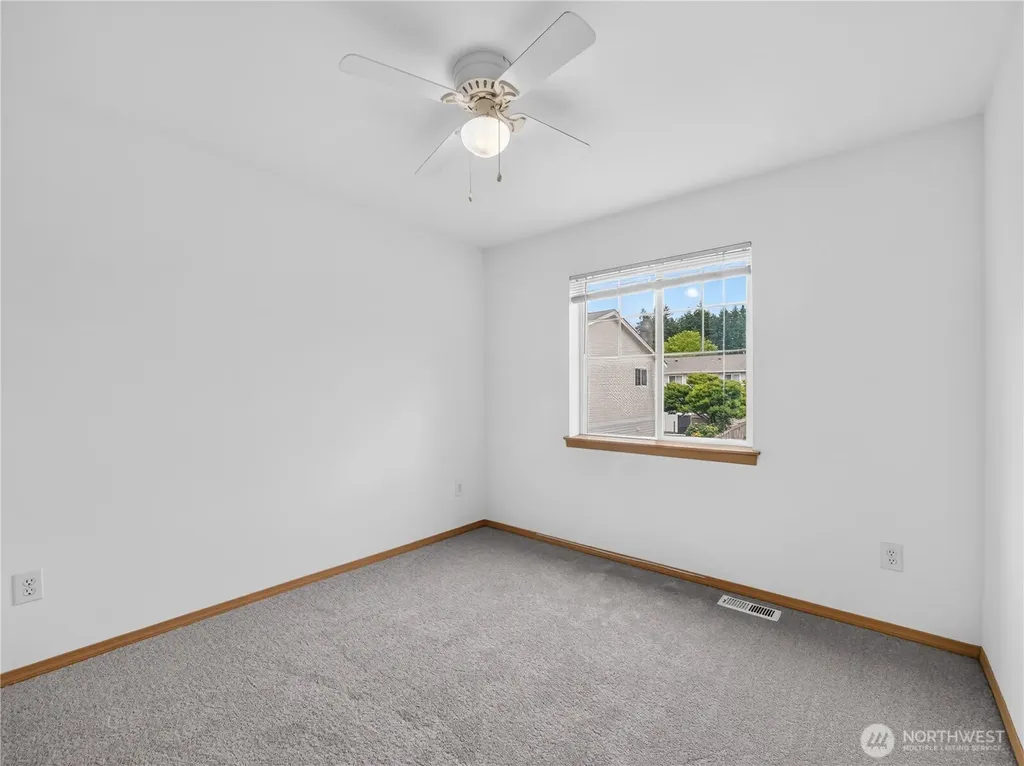 3925 152nd Pl SE Bothell WA 98012