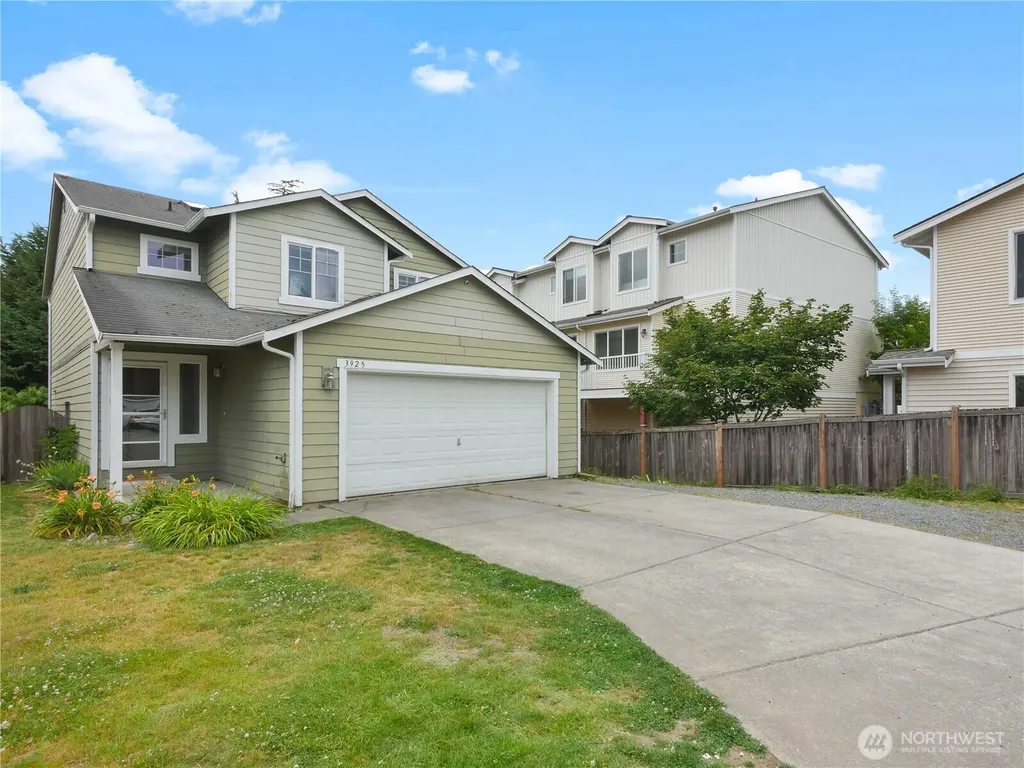 3925 152nd Pl SE Bothell WA 98012