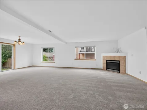 3925 152nd Pl SE Bothell WA 98012
