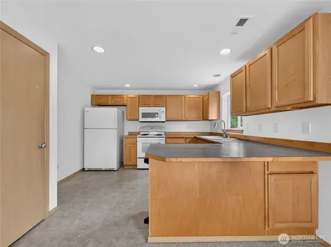 3925 152nd Pl SE Bothell WA 98012