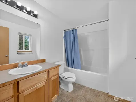 3925 152nd Pl SE Bothell WA 98012