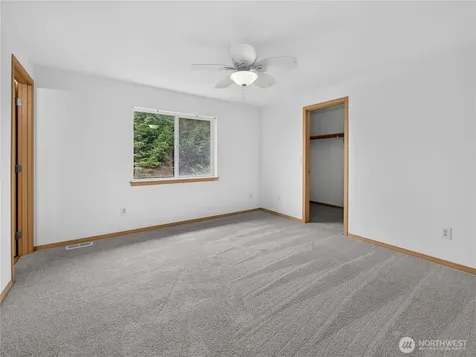 3925 152nd Pl SE Bothell WA 98012