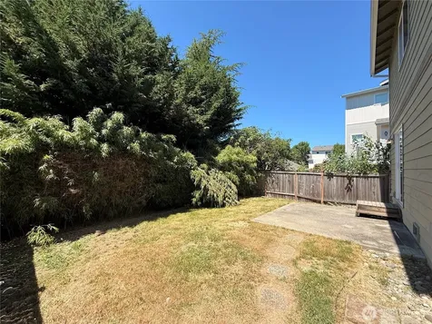 3925 152nd Pl SE Bothell WA 98012