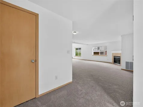 3925 152nd Pl SE Bothell WA 98012