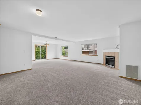 3925 152nd Pl SE Bothell WA 98012