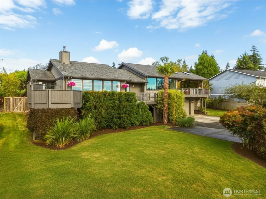 6179 Blue Haven Way Clinton WA 98236