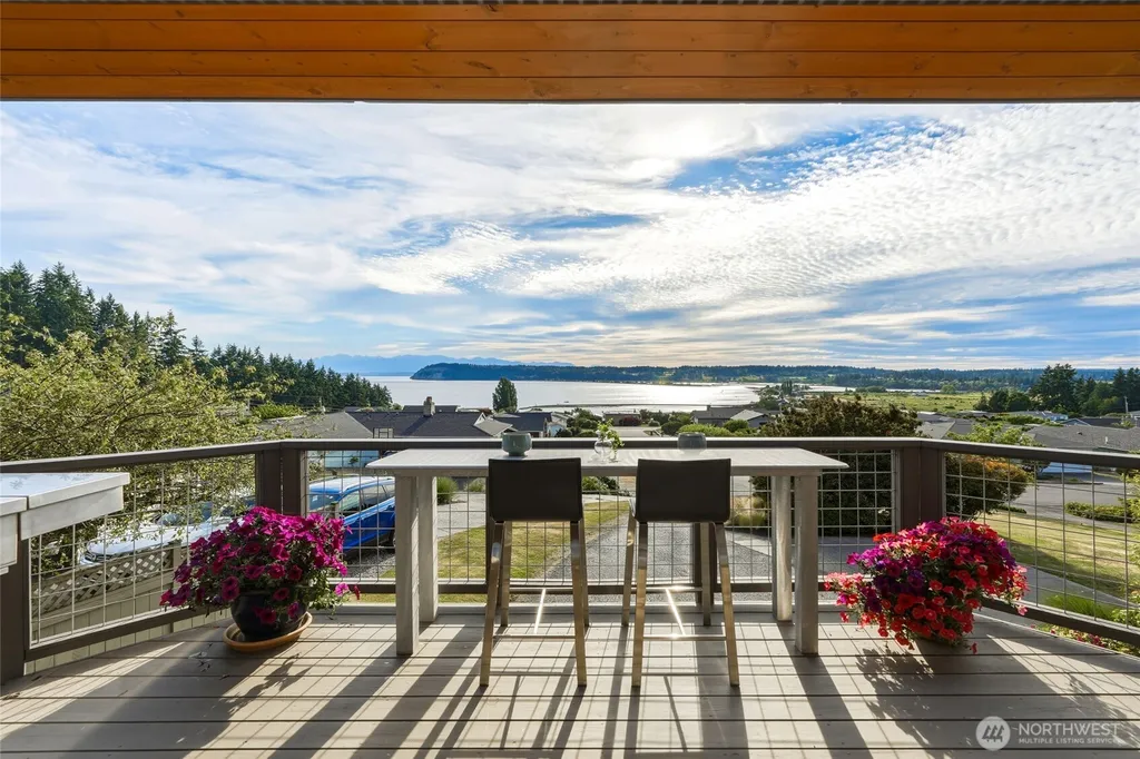 6179 Blue Haven Way Clinton WA 98236