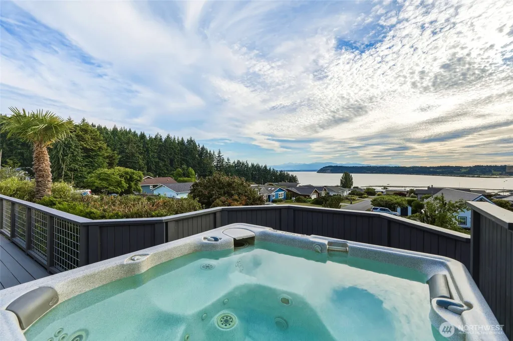 6179 Blue Haven Way Clinton WA 98236