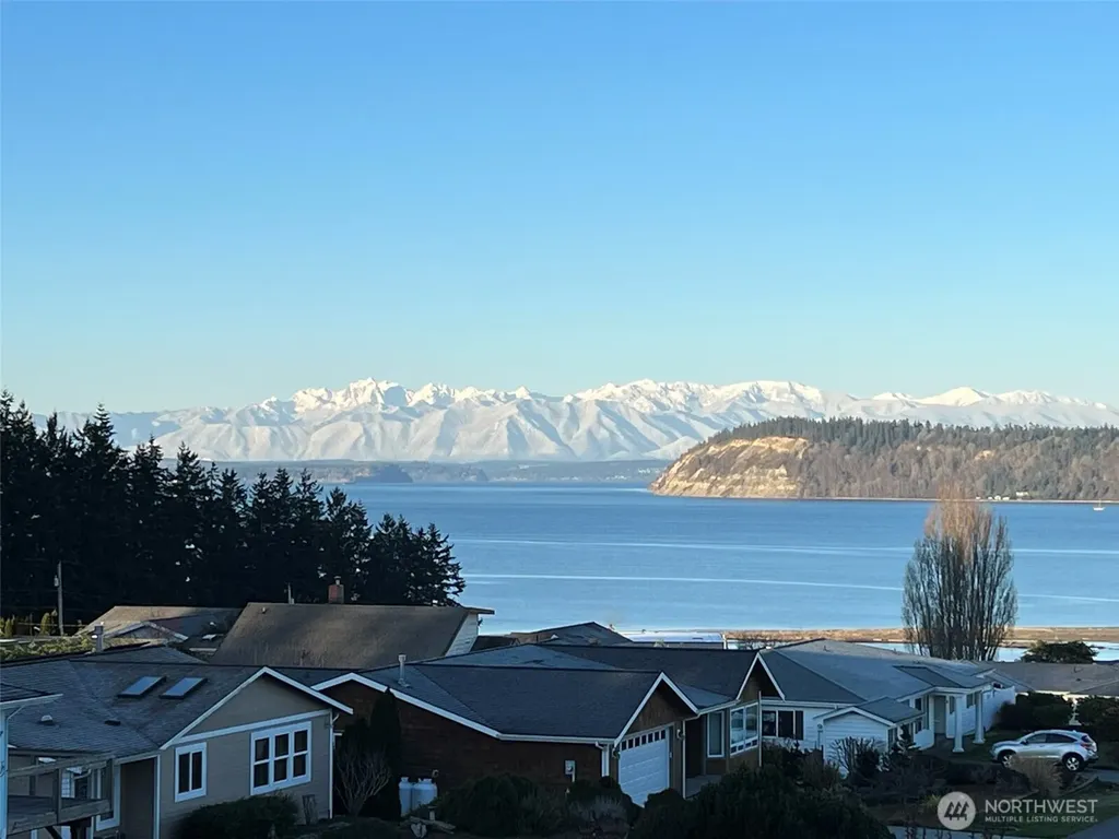 6179 Blue Haven Way Clinton WA 98236